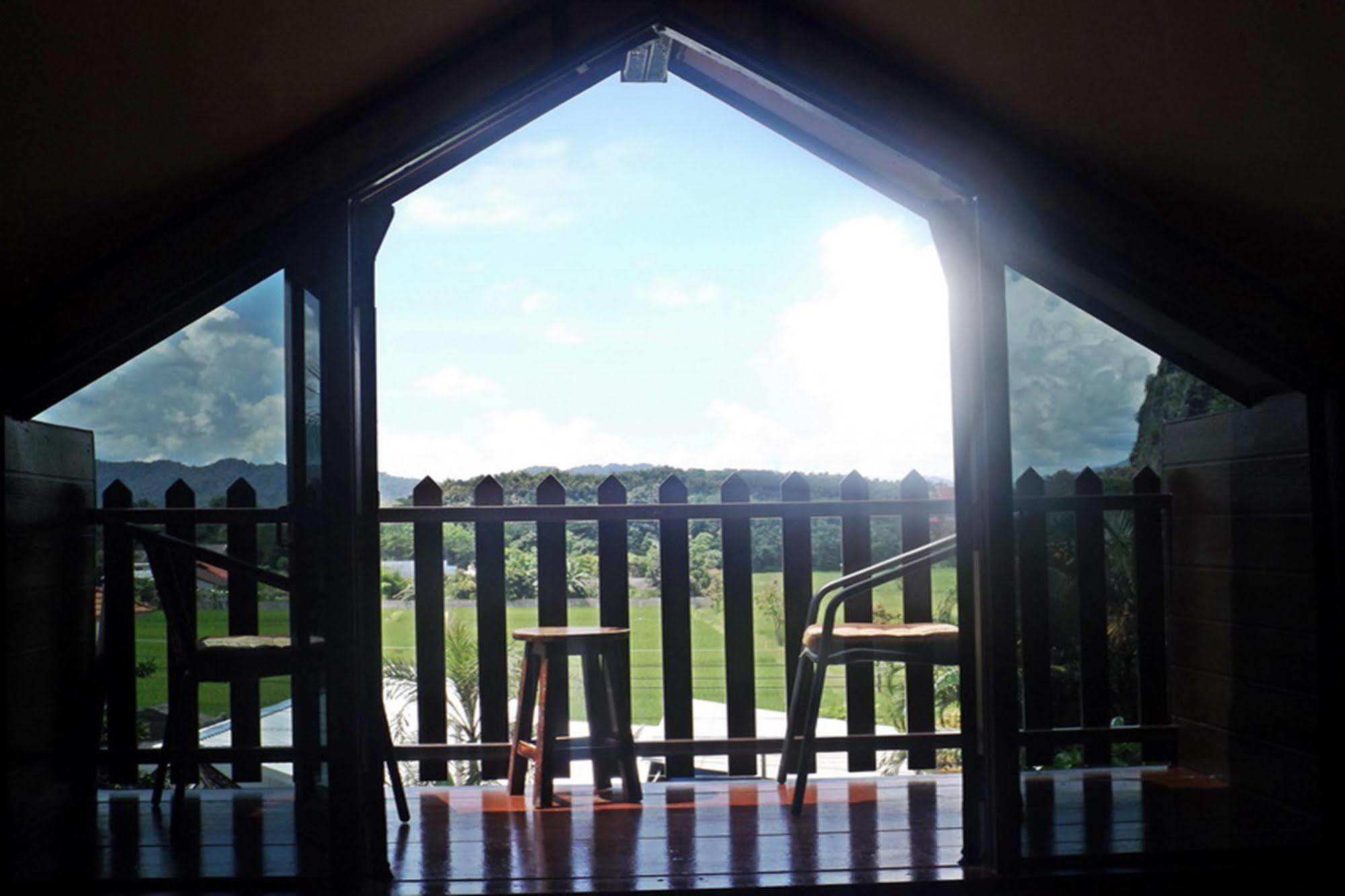 Homestay Chiangrai Chiang Rai Exteriör bild