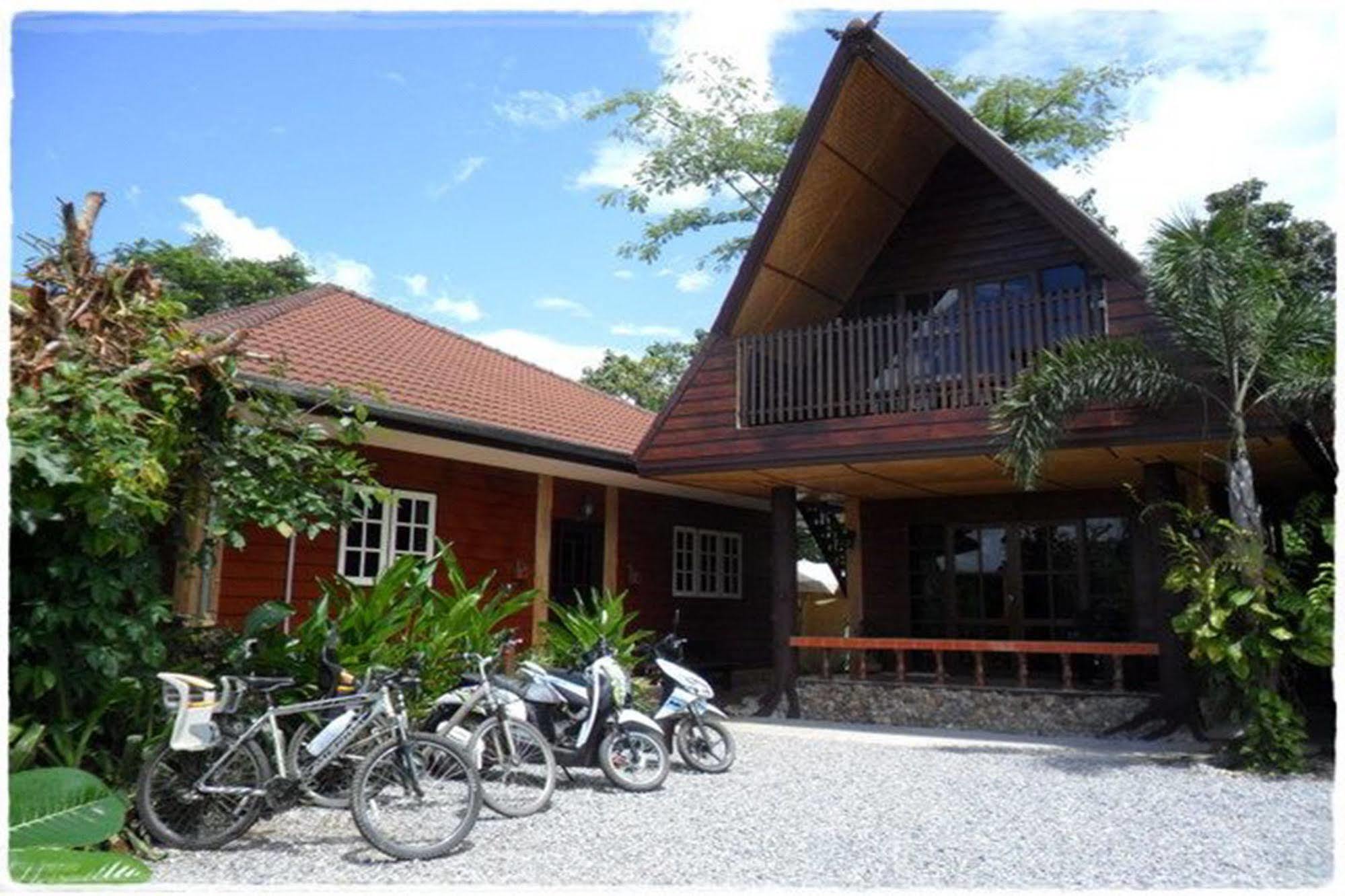Homestay Chiangrai Chiang Rai Exteriör bild